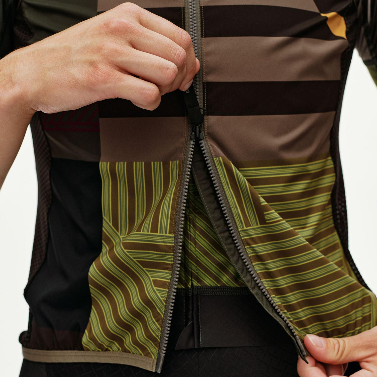 Gilet femme Pas Normal Studios Mechanism Stow Away AOP International - Vert
