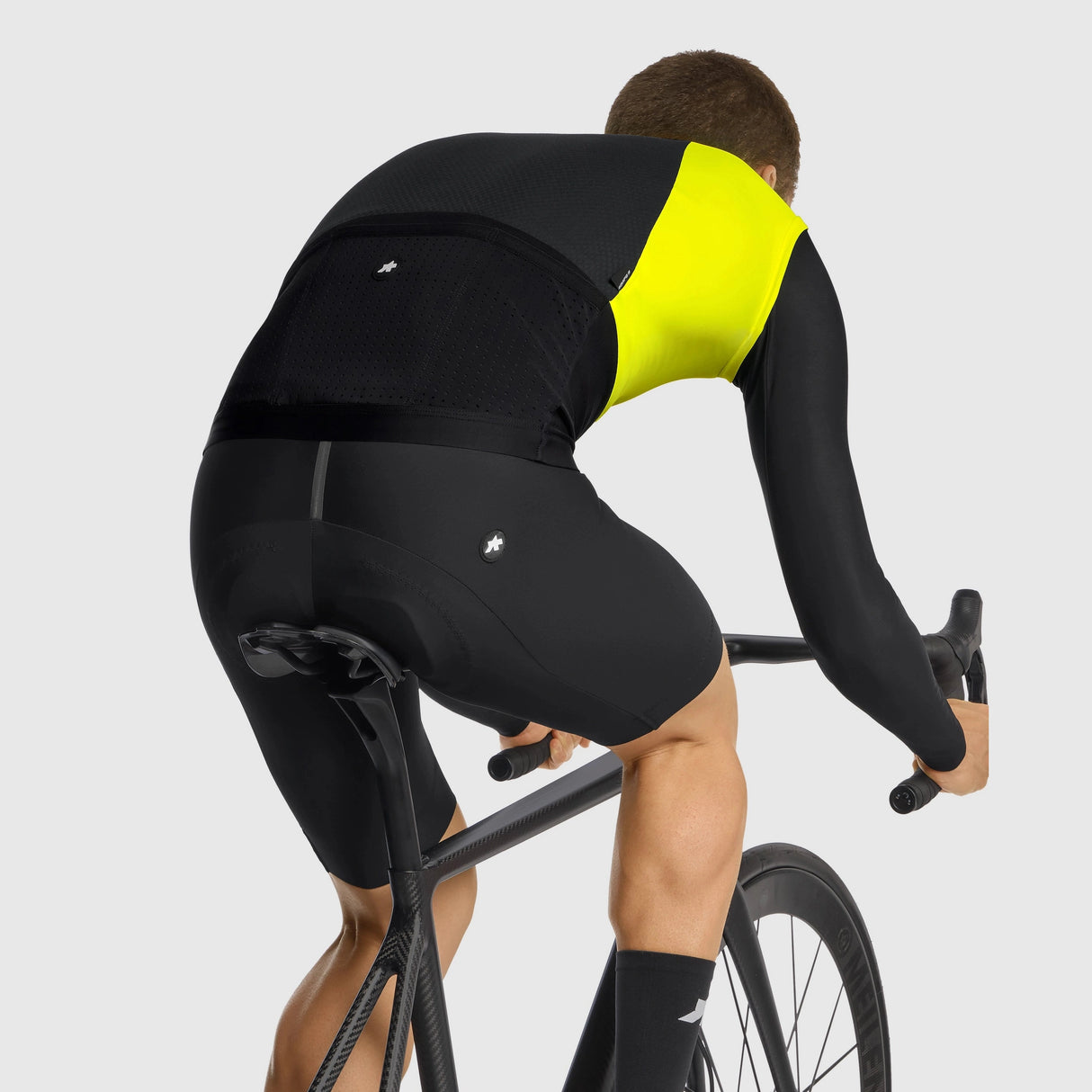 Assos Equipe R Spring Fall S11 vest - Yellow