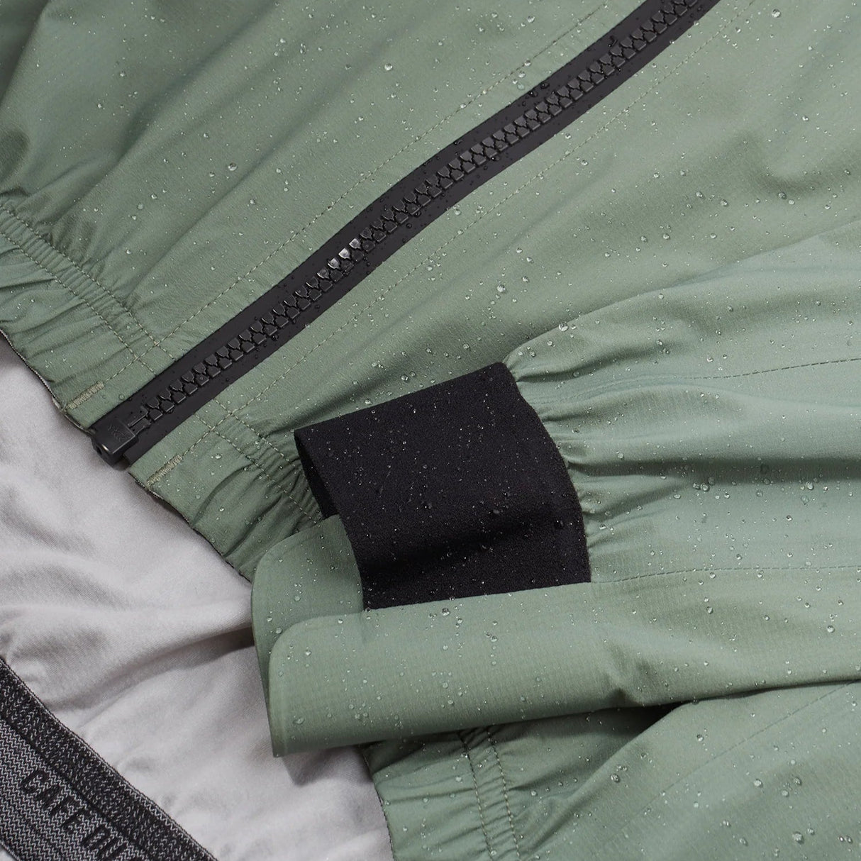 Mantellina Cafe du Cycliste Suzette - Verde - E