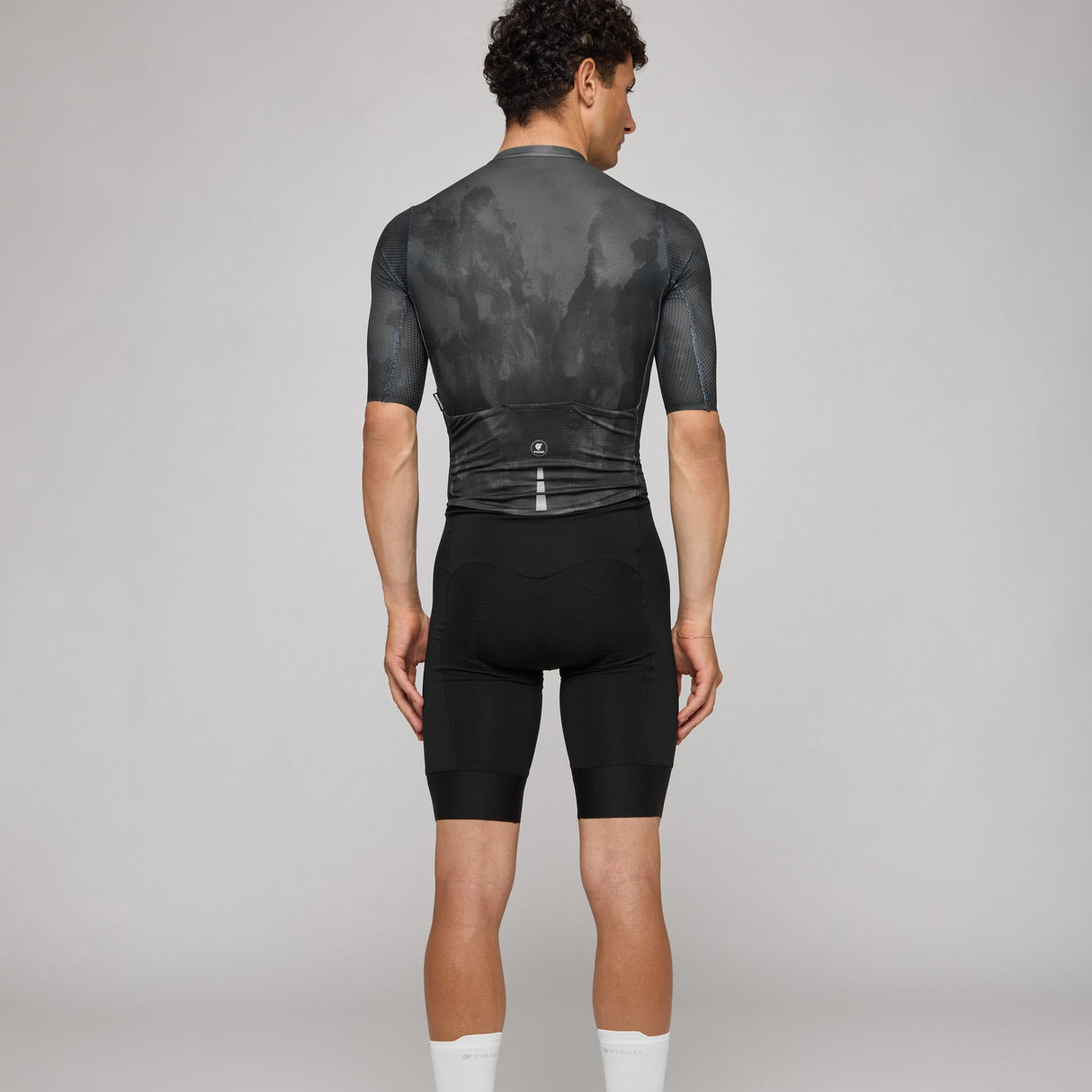 Pissei Magistrale UAE Body - Black