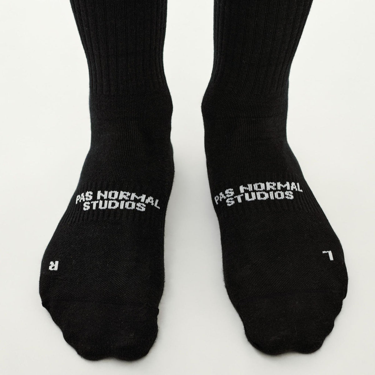 Pas Normal Studios Off-Race Socken - Schwarz