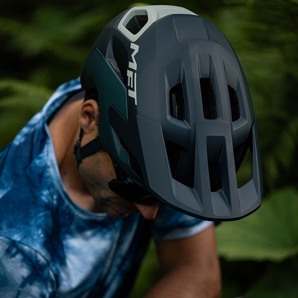 Casco Met Revo Mips - Blu Met Helmets