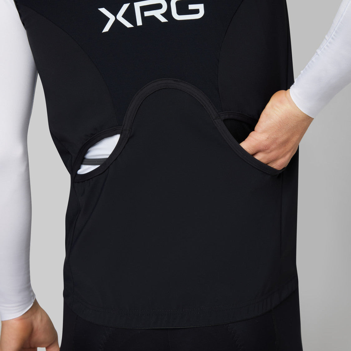 Chaleco Pissei UAE Team Emirates - XRG 2026 Bufera