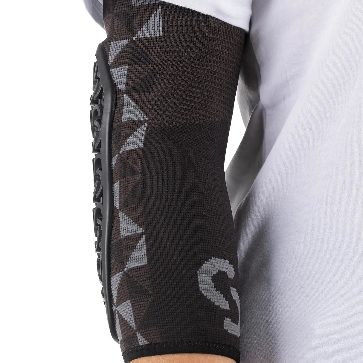 Protections de coude Seryt Flow Elbow - Gris noir