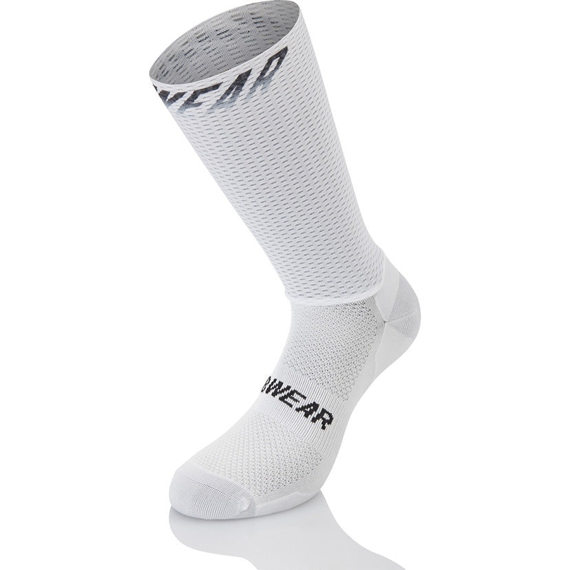 Calze Da Ciclismo Aero Bianche – Leggere, Traspiranti E Aerodinamiche Per Uomini E Donne (Taglia Unica 39-45 UK)