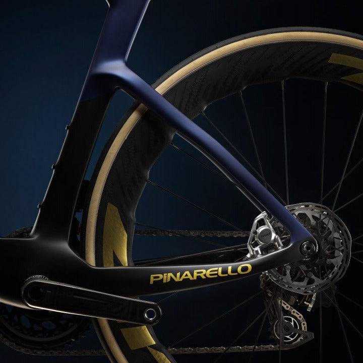 Pinarello Dogma F Disk Red AXS PM Zipp 454 NSW - Pinarello Q36.5 Pinarello