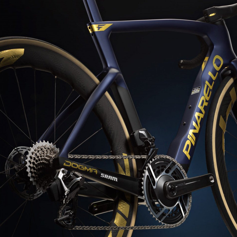 Pinarello Dogma F Disk Red AXS PM Zipp 454 NSW - Pinarello Q36.5 Pinarello