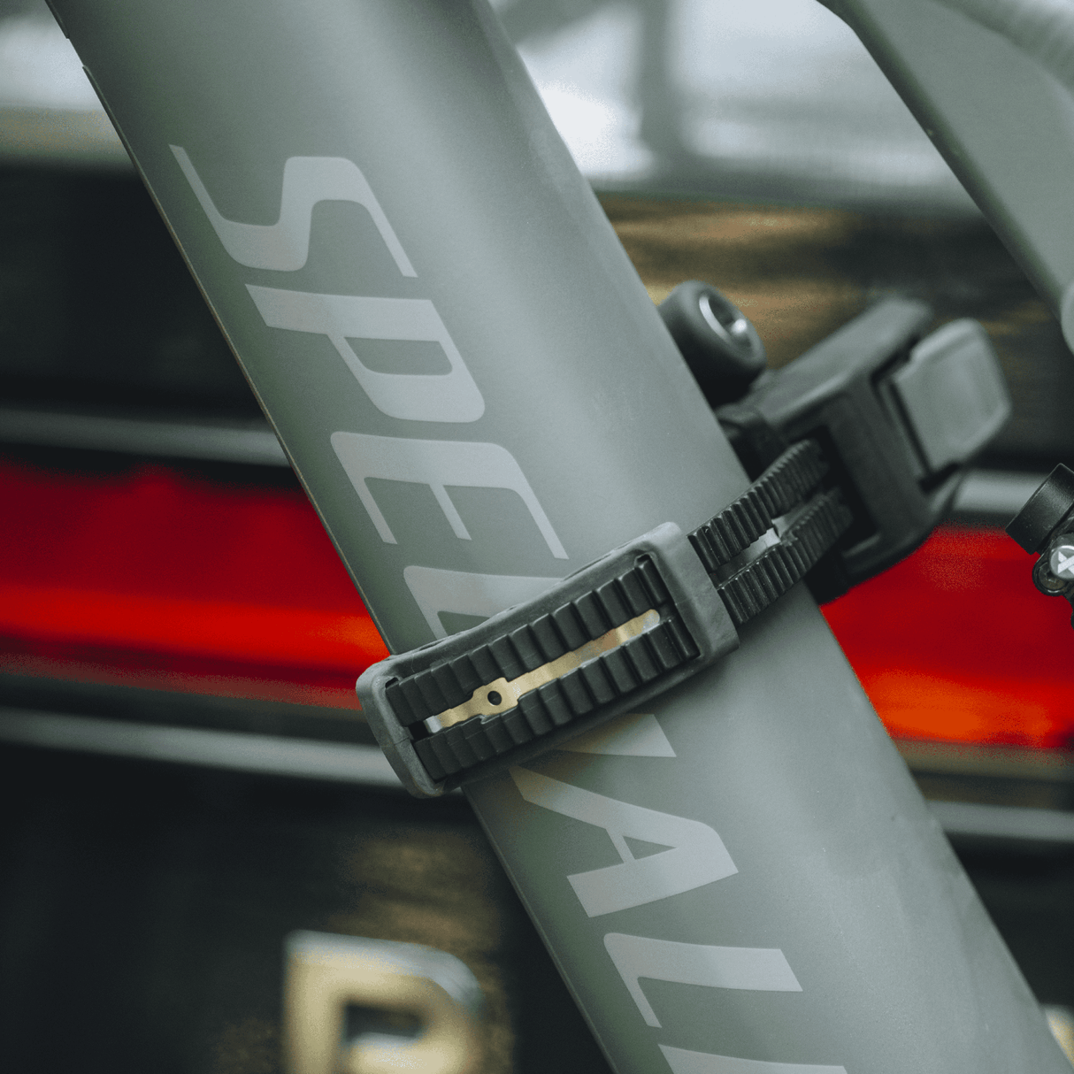 Tow hitch bike rack Thule Epos ParkSecure 91cm - Black Thule