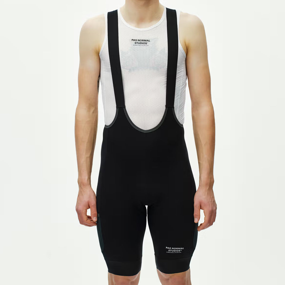 Pas Normal Studios Escapism Cargo bib shorts - Black