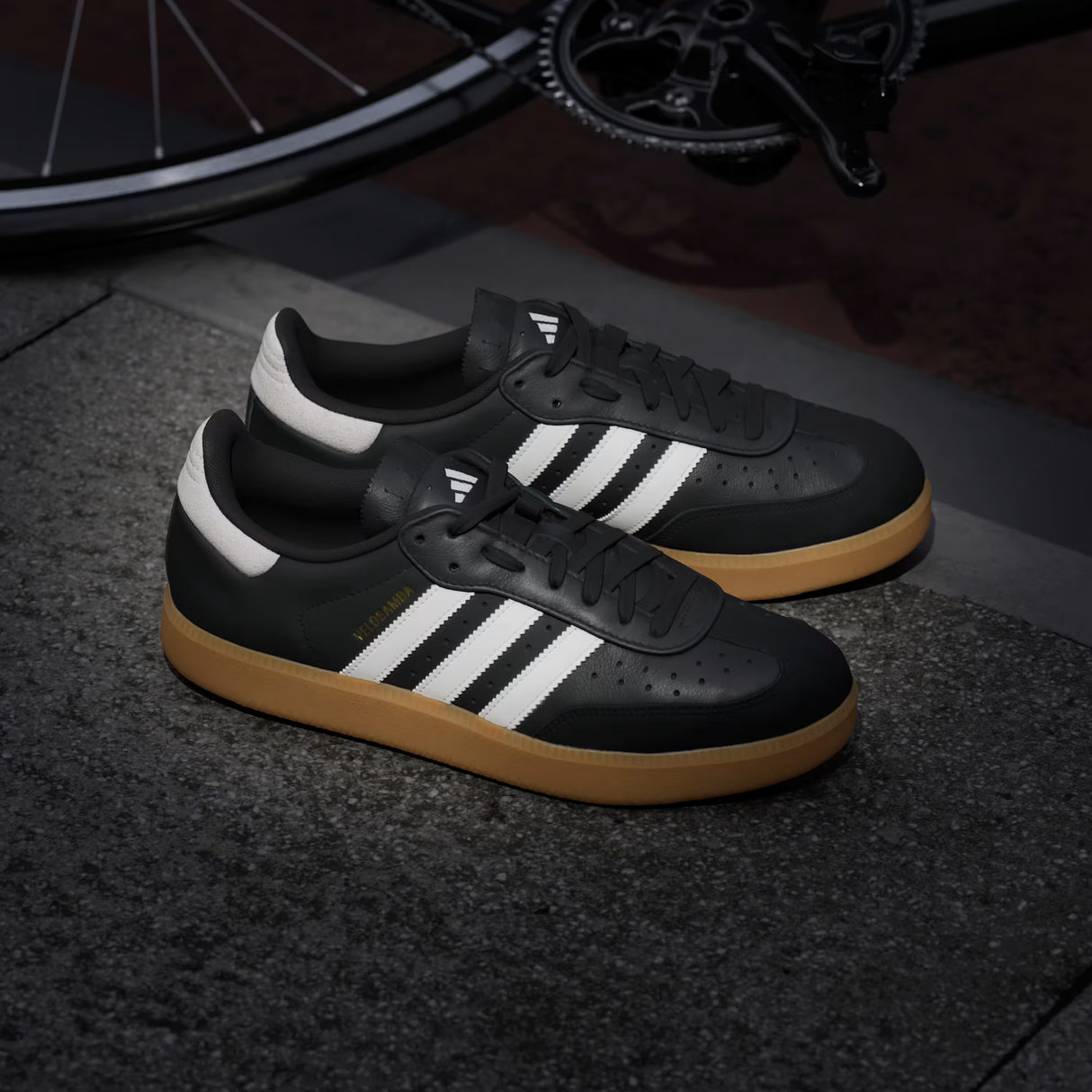 Scarpe Adidas Velosamba Leather - Nero Adidas