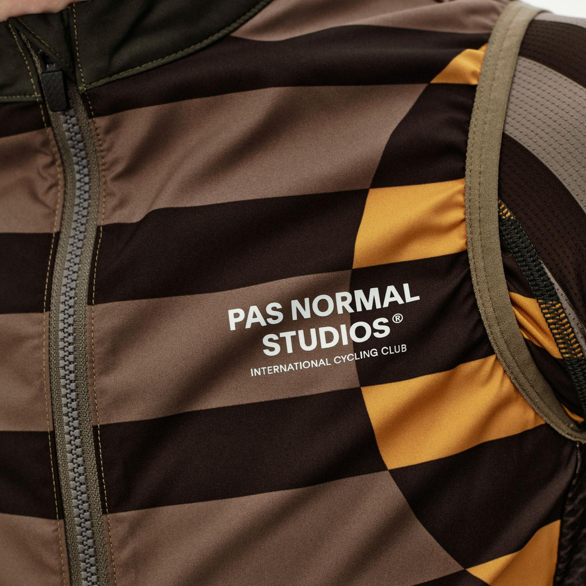 Gilet femme Pas Normal Studios Mechanism Stow Away AOP International - Vert