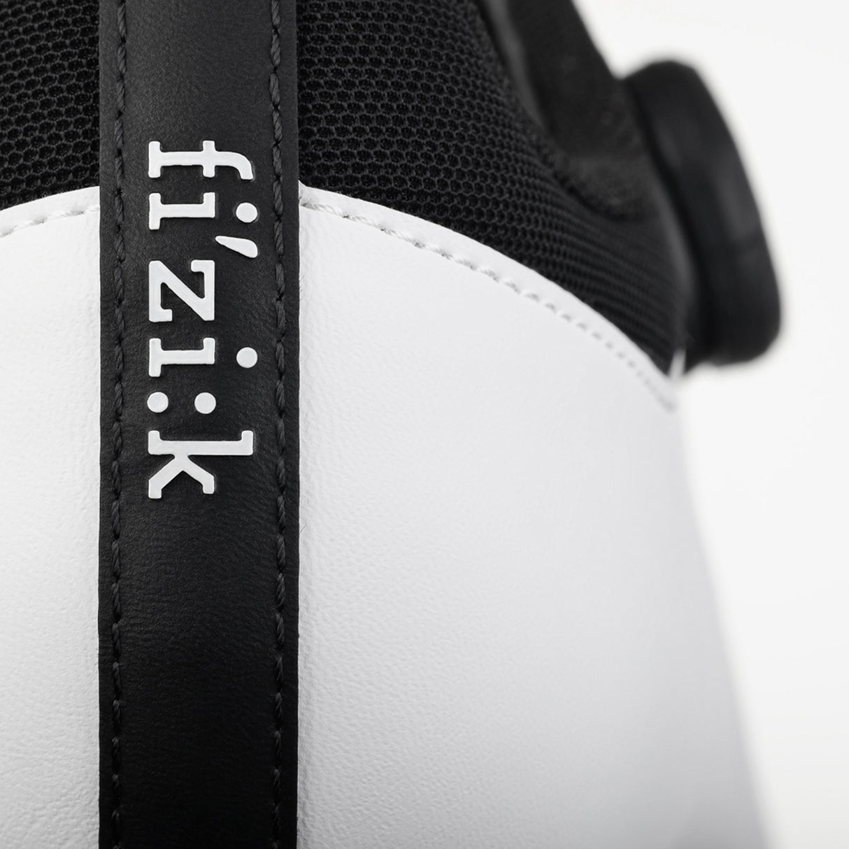Scarpe Fizik Vento Omna - Bianco nero - D