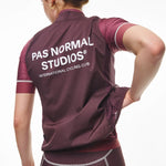 Women's Pas Normal Studios Mechanism Stow Away Vest - Bordeaux