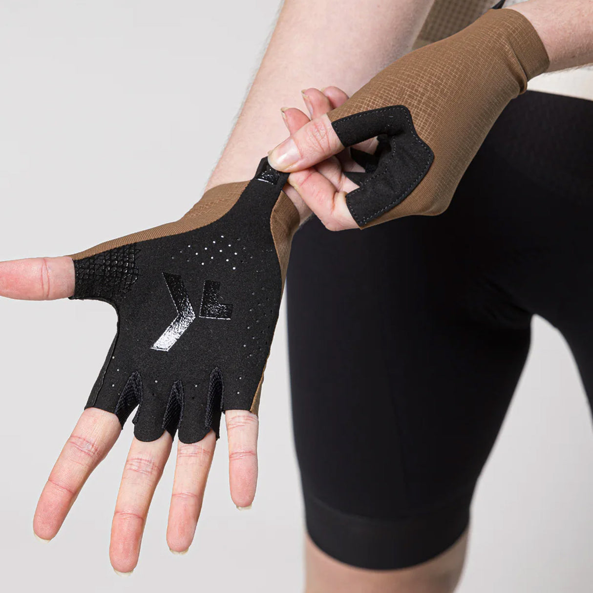 Guanti Gobik Mamba 2.0 - Marrone - Q