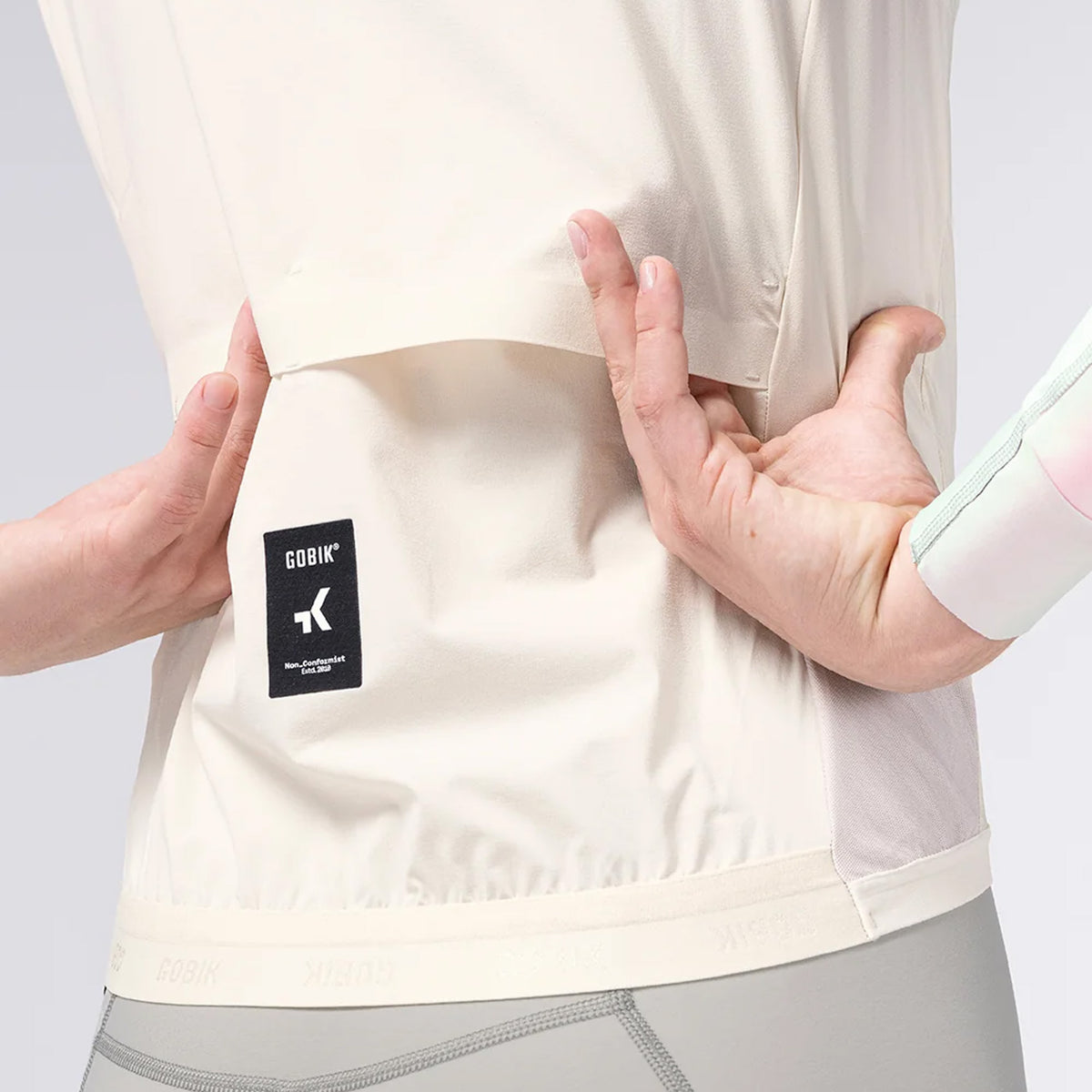 Gobik Vector 3.0 Crepe vest - Beige