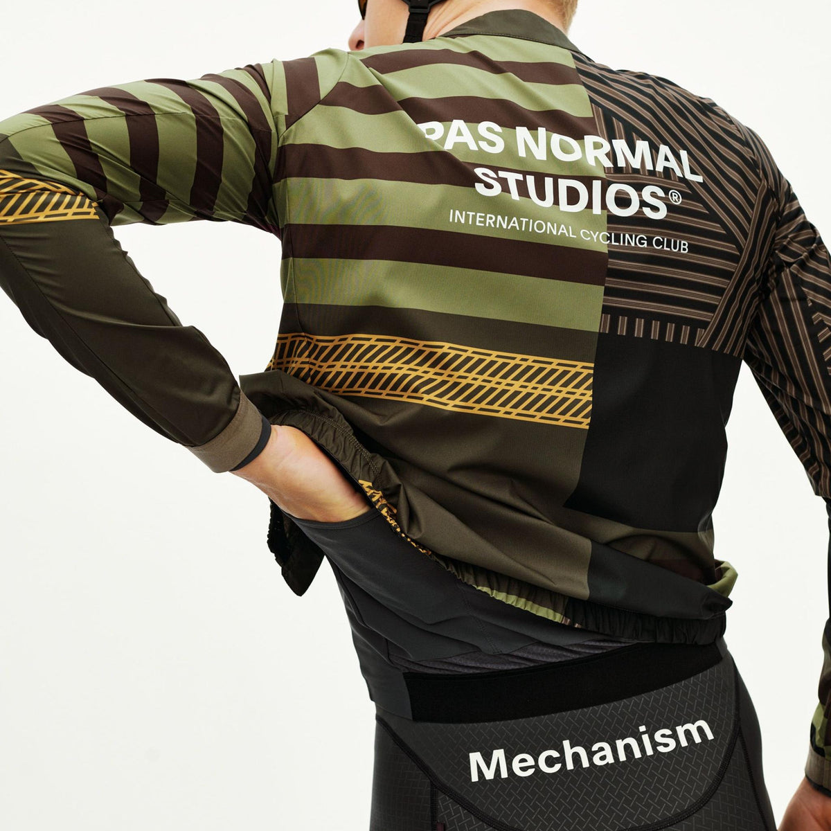 Pas Normal Studios Mechanism Stow Away AOP International Jacke - Grün