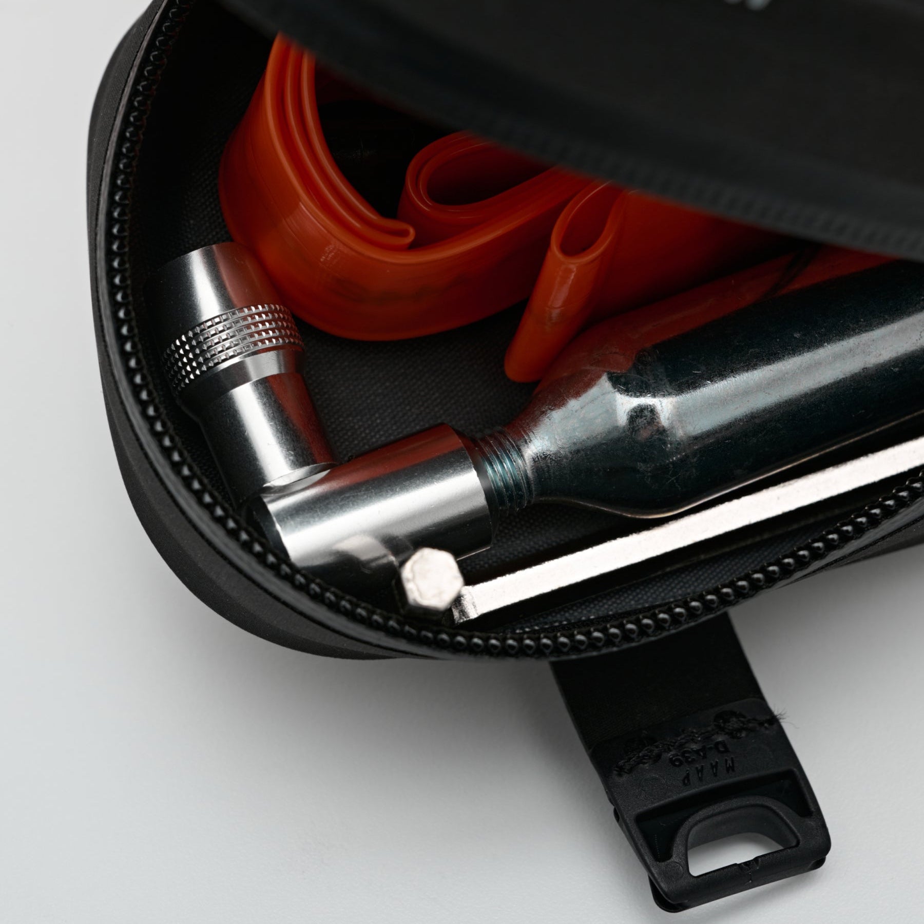 Borsello sottosella Maap Shield Large - Nero Maap