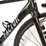 Factor O2 VAM Force Zipp - Nero Factor
