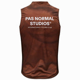 Gilet Pas Normal Studios Mechanism Stow Away - Marrone chiaro Pas Normal Studios