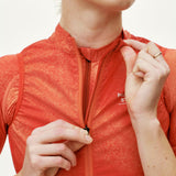 Pas Normal Studios Mechanism Stow Away women vest - Orange