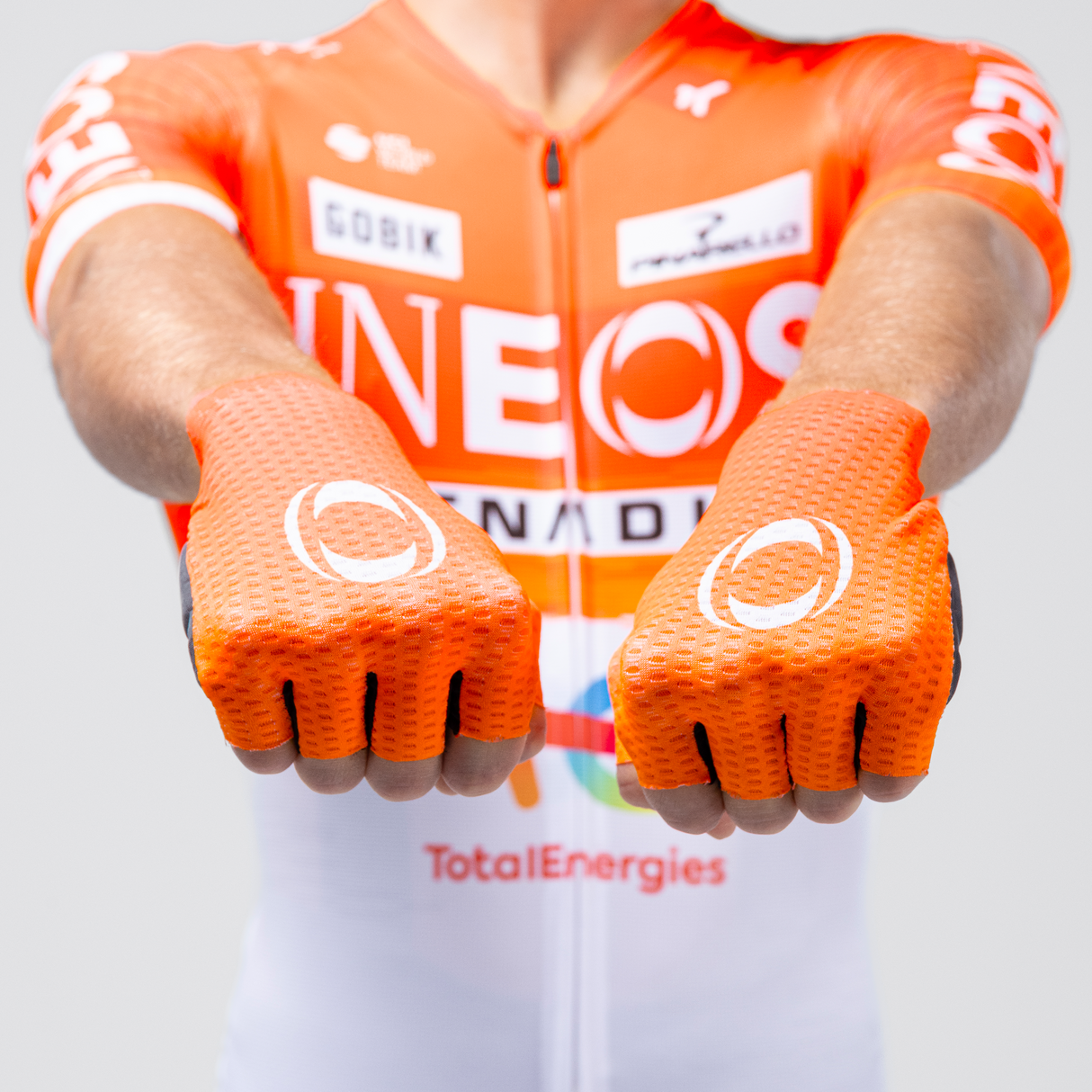Guanti Gobik Ineos Grenadiers 2026 Viper Gobik