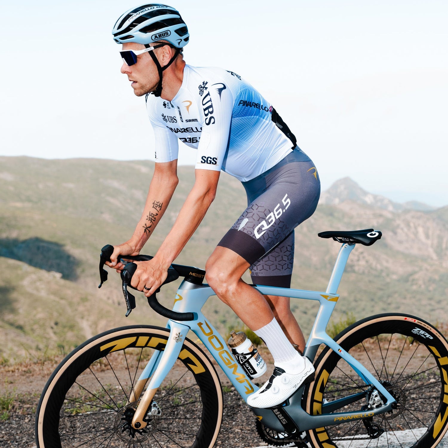 Pinarello-Q36.5 Pro Cycling Team 2026 Gregarius Clima Trikot - Tour de France