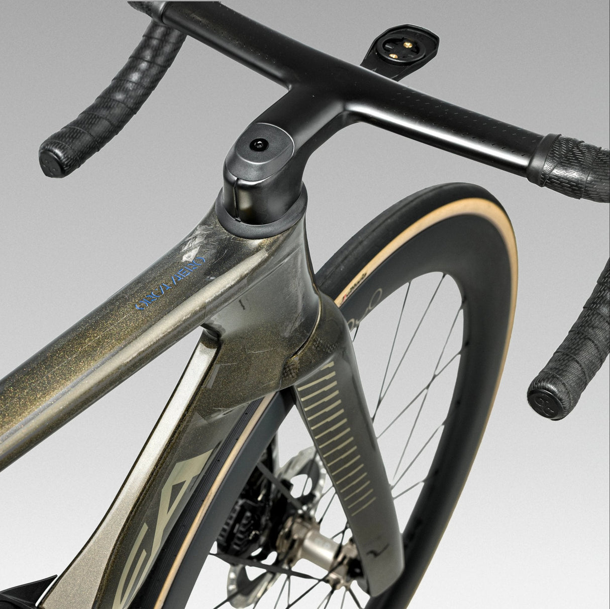 Orbea Orca Aero M10i LTD PWR - White gold