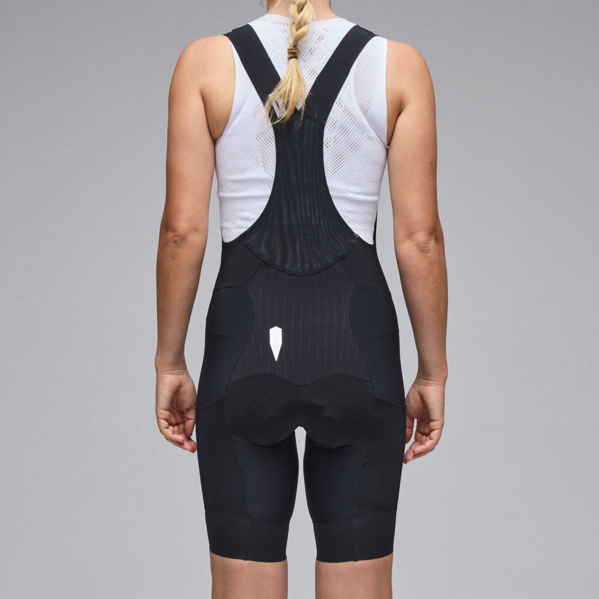 Q36.5 Adventure Cargo women bib shorts - Black