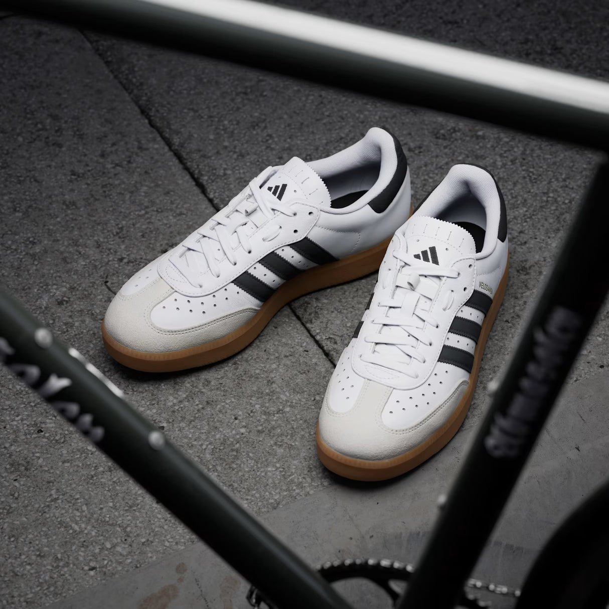 Scarpe Adidas Velosamba Leather - Bianco nero Adidas