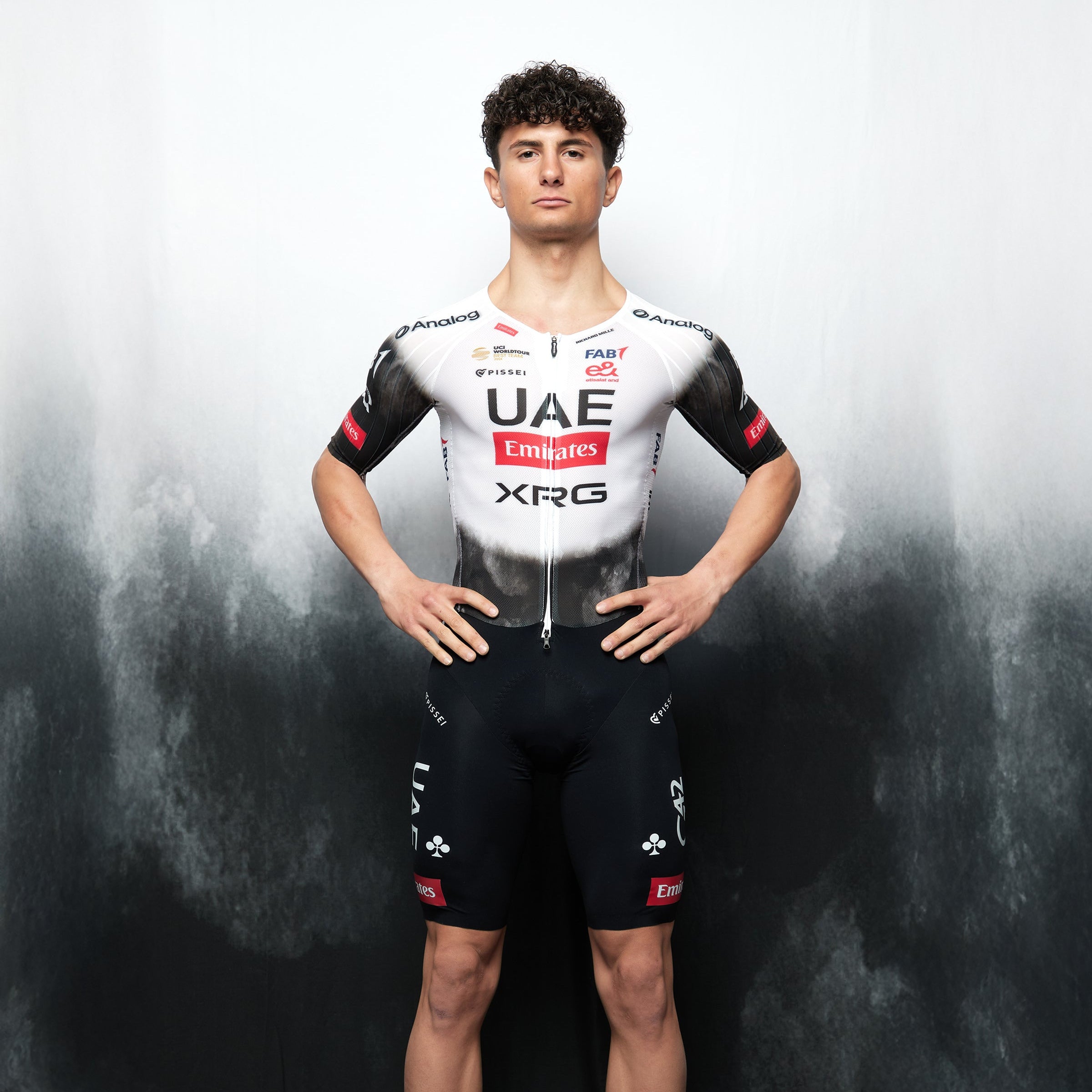 Body Pissei UAE Team Emirates 2025 Hybrid - O