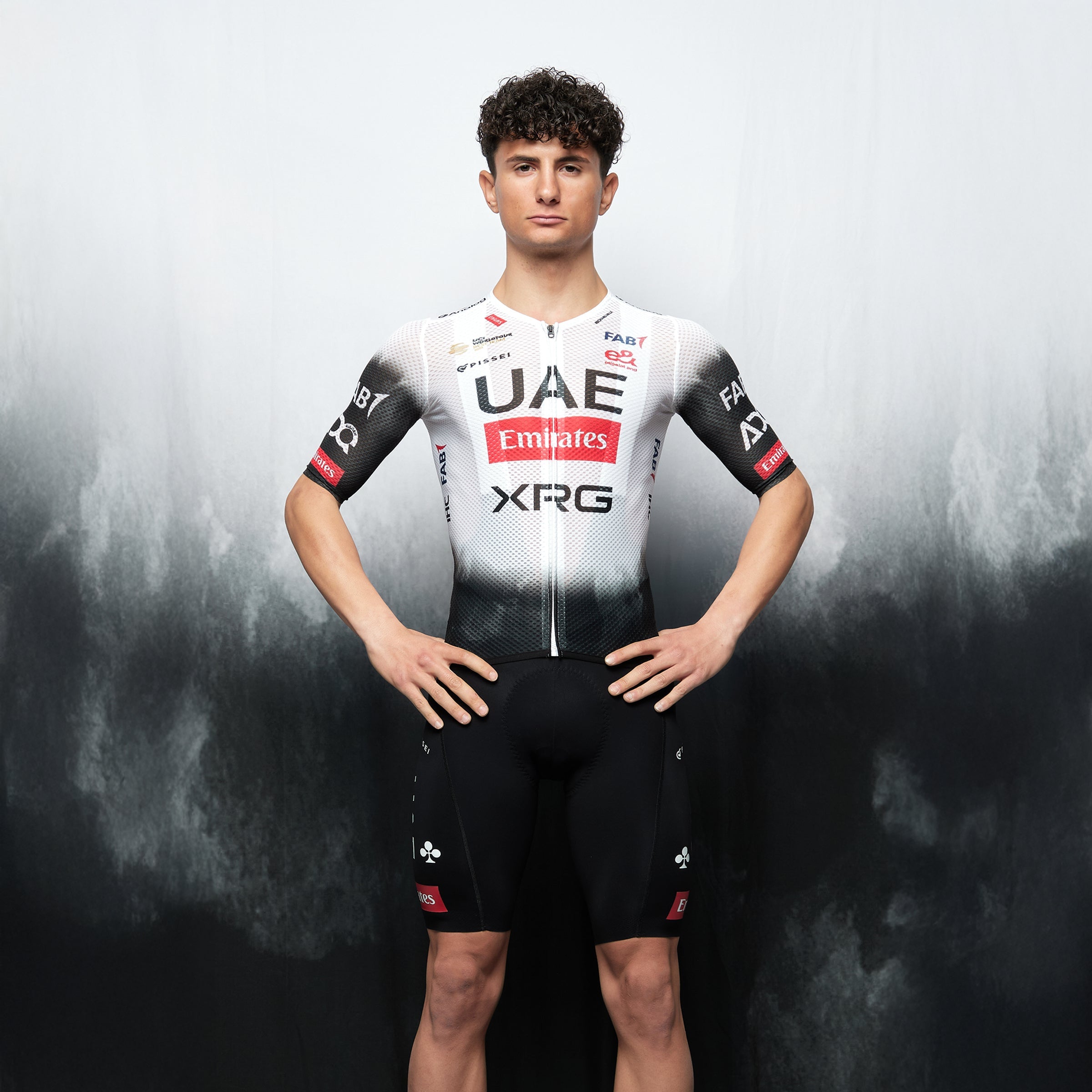 Maglia Pissei UAE Team Emirates 2025 Magistrale Light - A