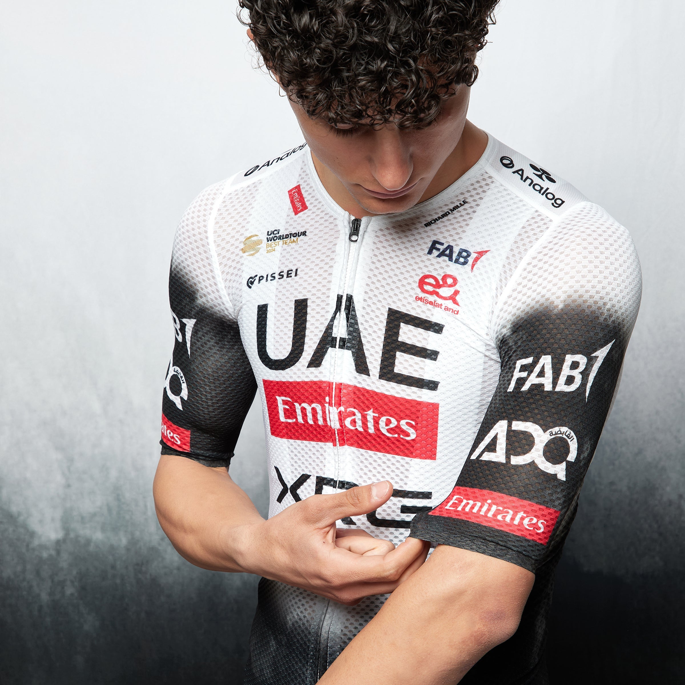 Maglia Pissei UAE Team Emirates 2025 Magistrale Light - N