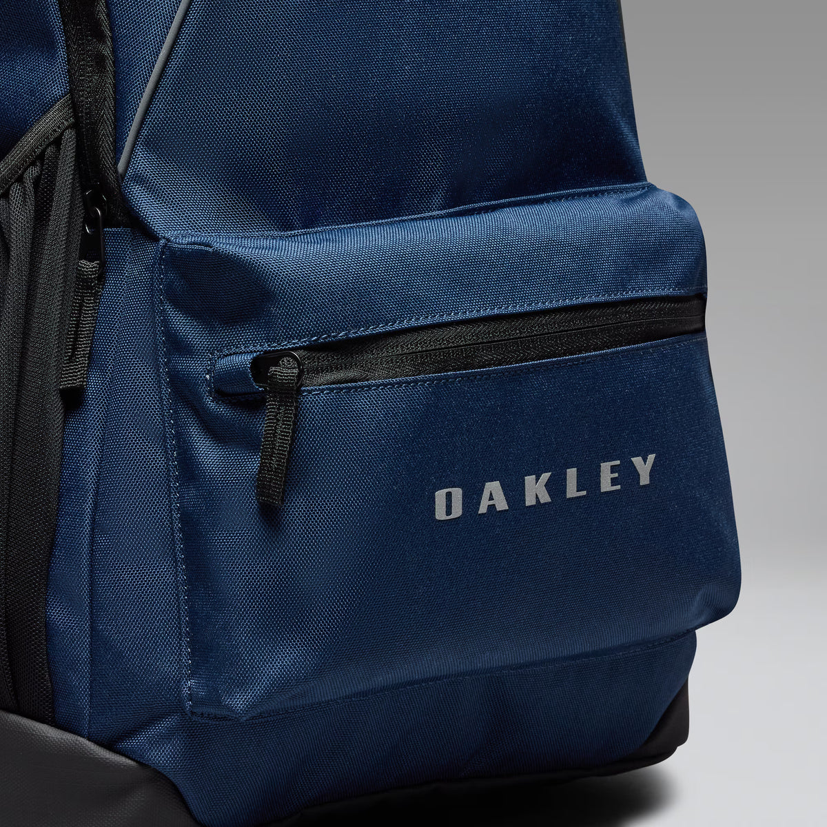 Oakley Spark Traverse Backpack - Abyss