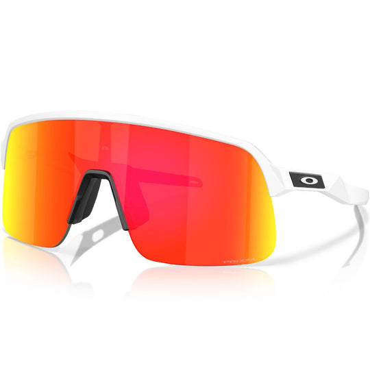 Lunettes Oakley Sutro S - Matte White Prizm Ruby