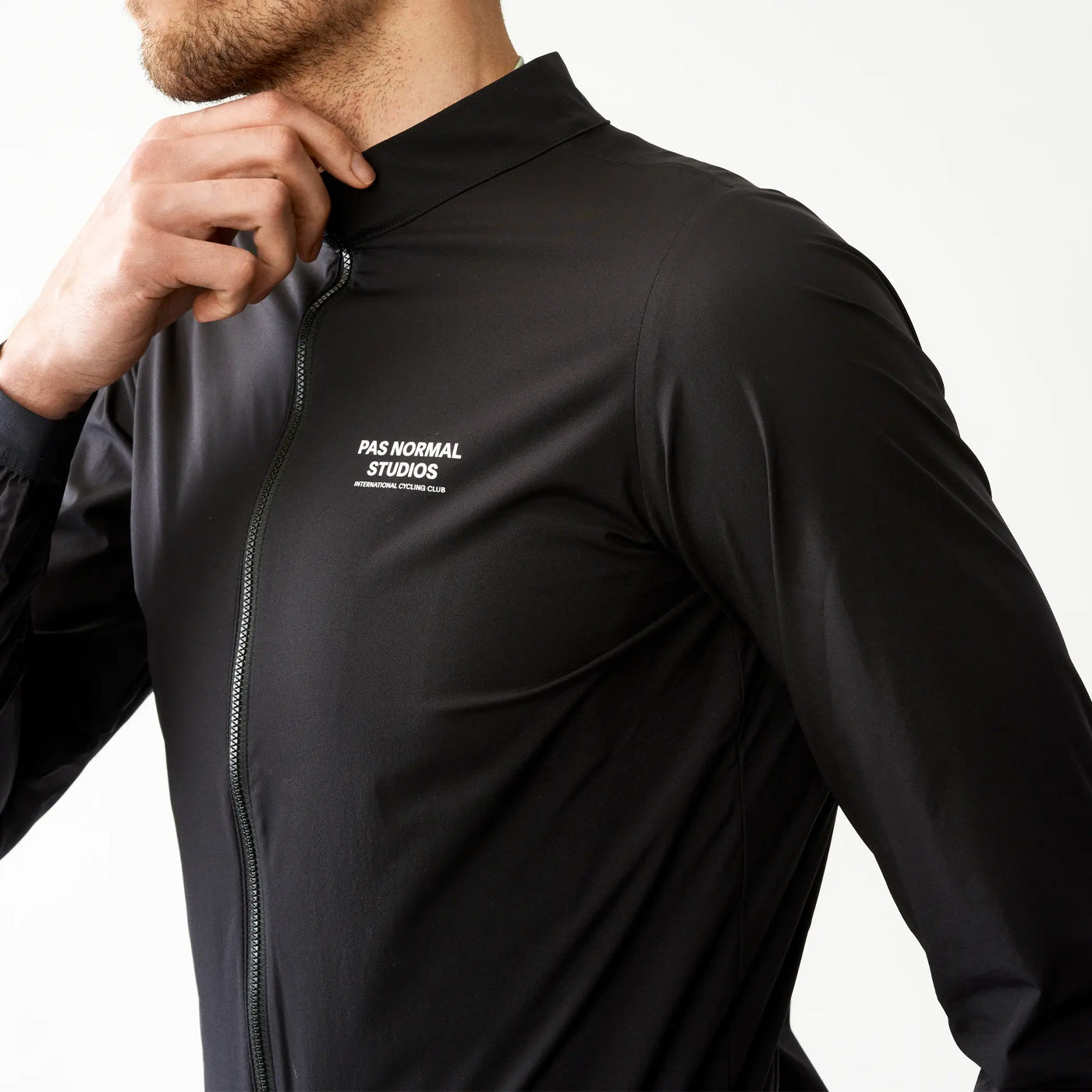 Pas Normal Studios Mechanism Stow Away Jacket Black | All4cycling