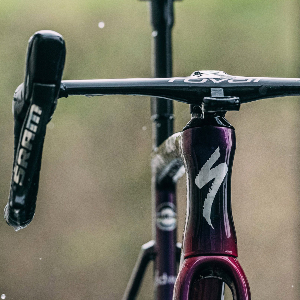 Cockpit Roval Rapide 400 mm - Black