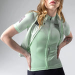Gobik Plus 2.0 Seamint women wind vest - Green