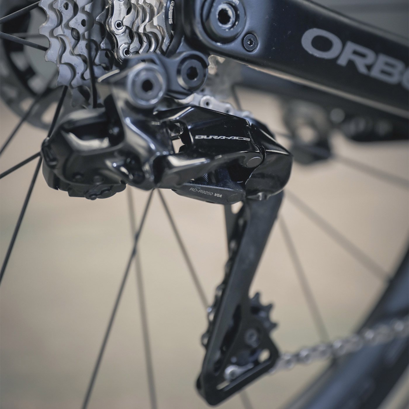 Shimano Dura-Ace Di2 R9270 12V groupset - 50/34 D