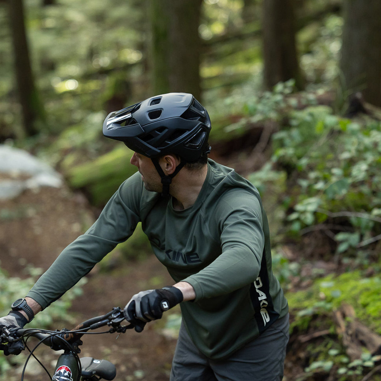 Casco Lazer Jackal KinetiCore - Nero - I